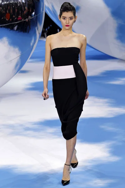 Look 38